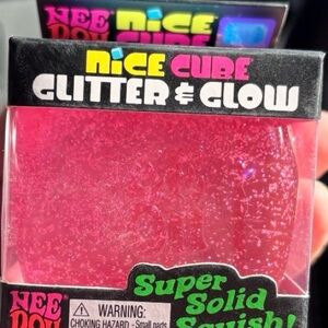 Nee Doh nice cube glitter and go pink